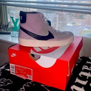 Nike Blazer Mid 77 SE D